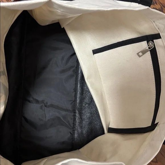 Monogram M bag Black and Cream Tote Bag - Picture 3 of 4